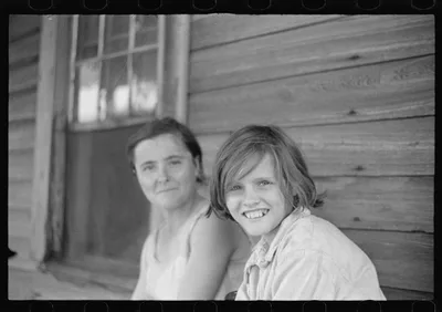 Elizabeth and Ida Ruth Tengle, Hale County, Alabama, 1936